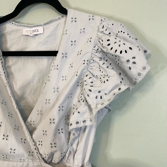Intermix Wrap Crop Top Size 4 Blue Surplice Eyelet Ruffle Boho Feminine Romantic - Picture 5 of 12